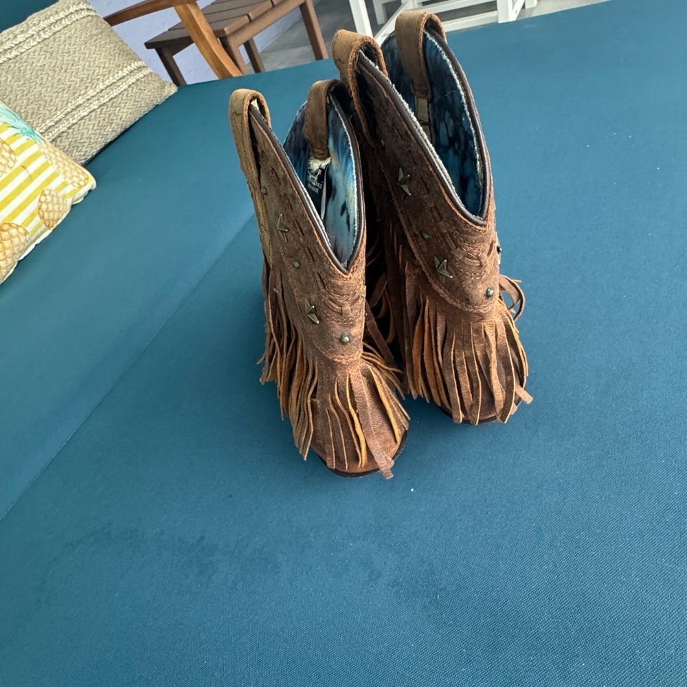 Dingo Brown Fringe Ankle Boots - Picture 6 of 7